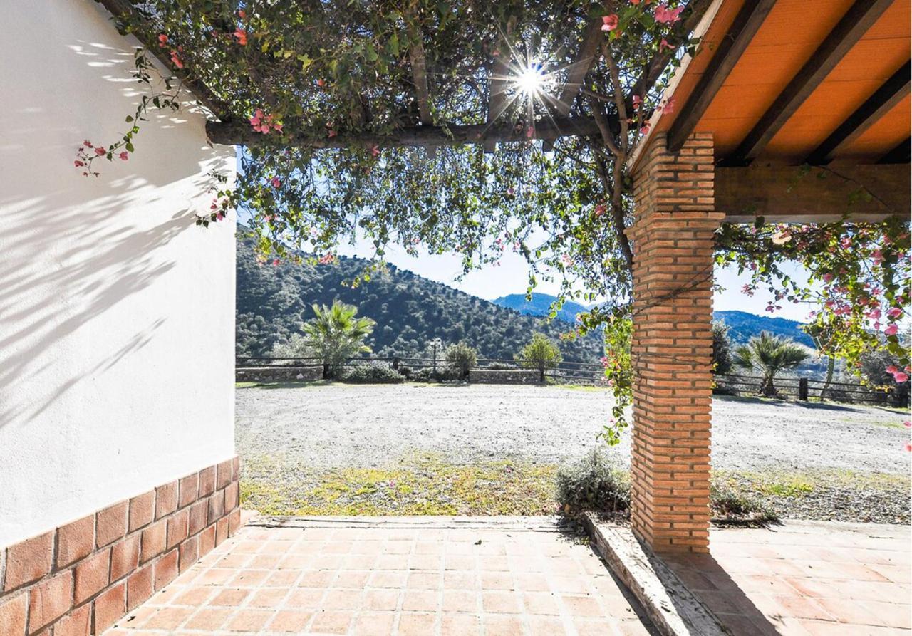 Cortijo Las Caballerias Алора Екстериор снимка