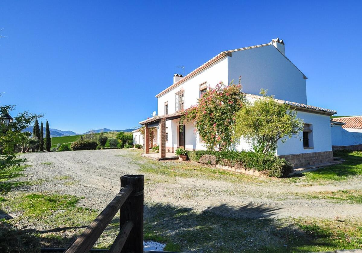 Cortijo Las Caballerias Алора Екстериор снимка