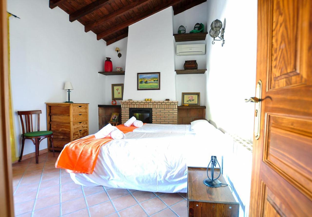 Cortijo Las Caballerias Алора Екстериор снимка
